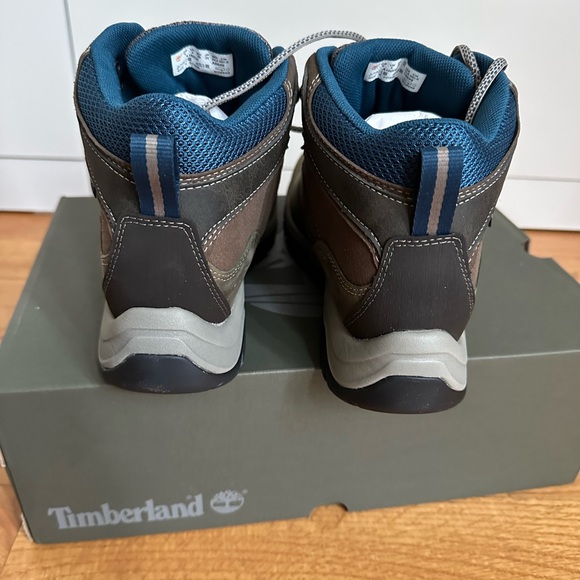 Women’s Timberland Hiking Boots - Picture 7 of 8